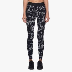 Koral Active Women’s Knockout Crop Camo Leggings Black Grey Size Small